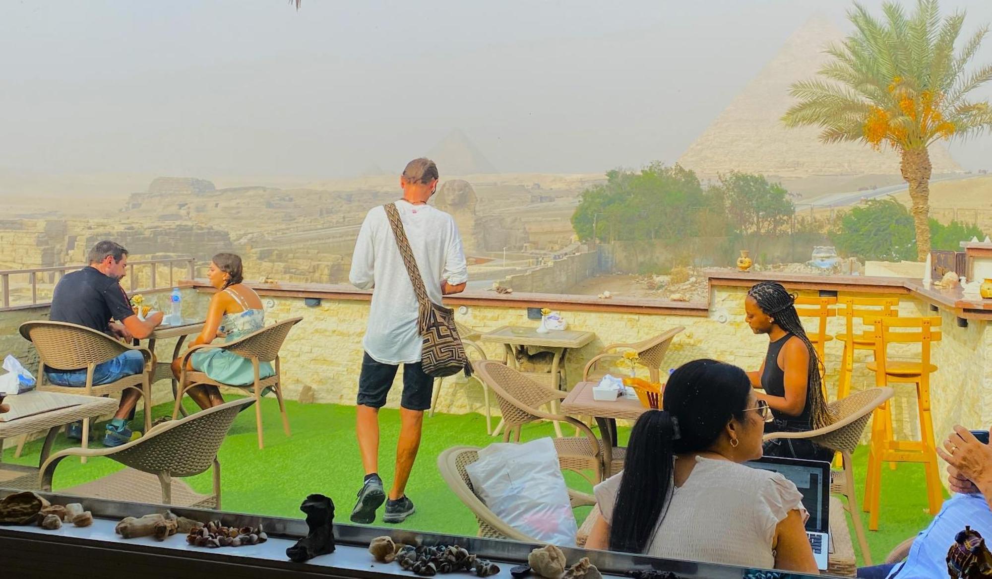Seven Pyramids Panoramic View Inn Kafrat al Jabal Ngoại thất bức ảnh